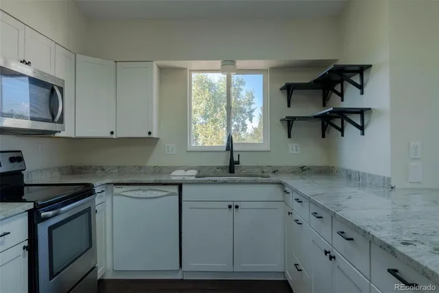 $2,300 | 7875 Chimney Terrace, Colorado Springs, CO 80920