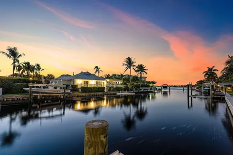 a view of a tennis court