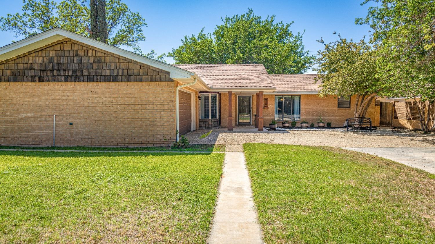 910 Southwest 10th Street Seminole, TX 79360 - Photo 4 of 40 Photo 4
