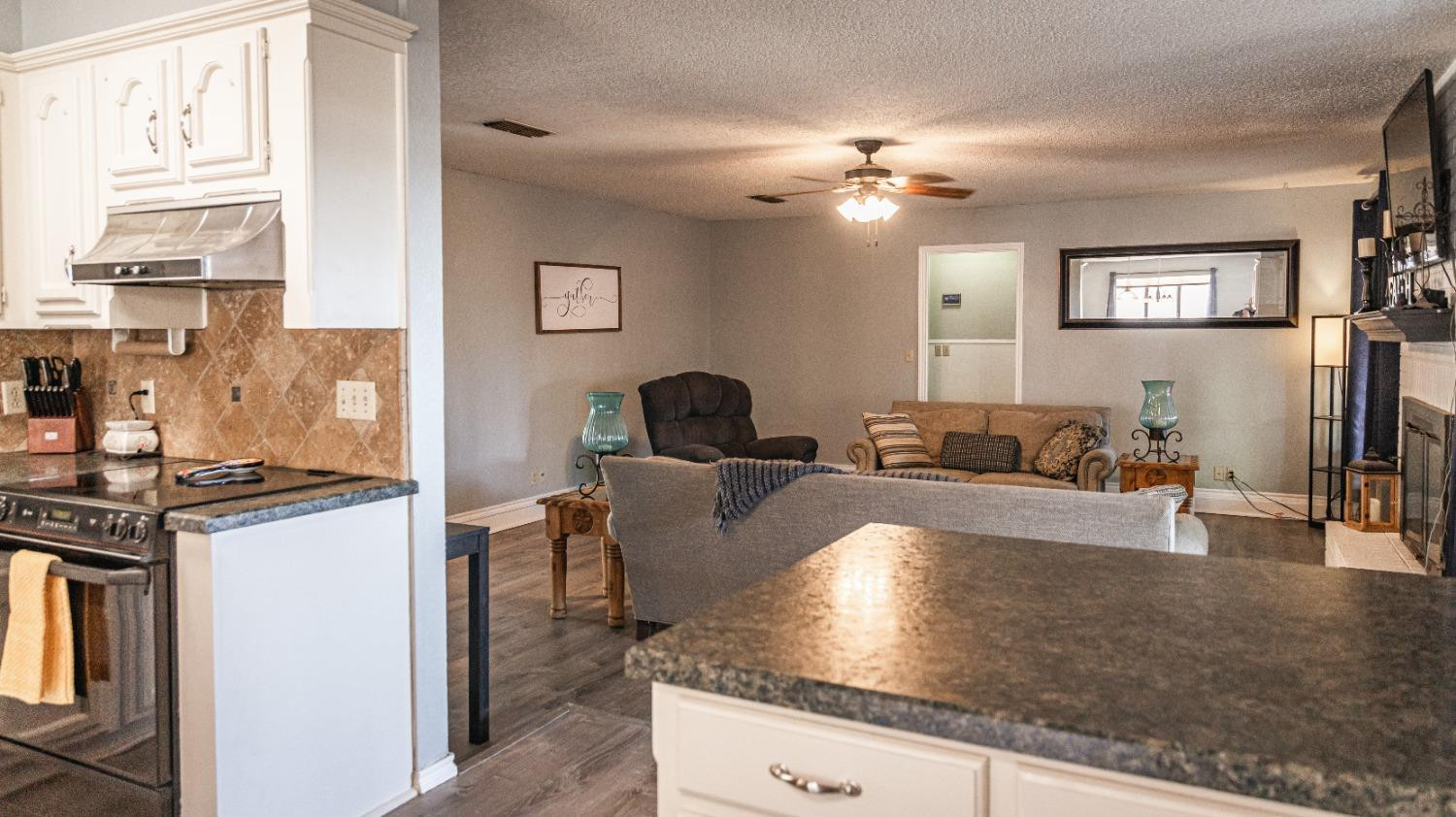 910 Southwest 10th Street Seminole, TX 79360 - Photo 8 of 40 Photo 8