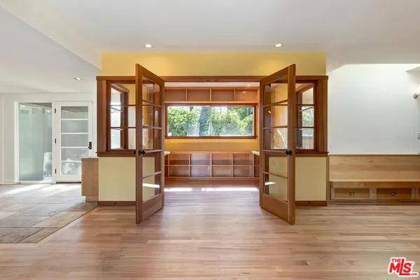 $12,500 | 2670 Carmar Drive, Los Angeles, CA 90046