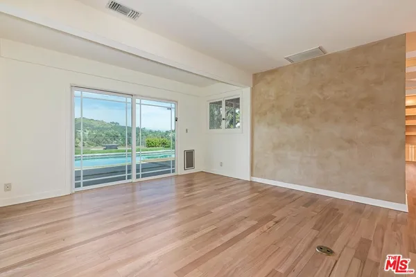 $12,500 | 2670 Carmar Drive, Los Angeles, CA 90046