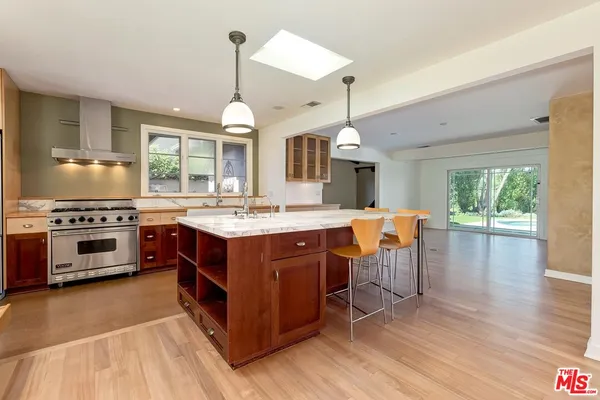 $12,500 | 2670 Carmar Drive, Los Angeles, CA 90046
