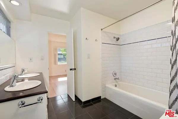 $12,500 | 2670 Carmar Drive, Los Angeles, CA 90046