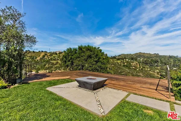 $12,500 | 2670 Carmar Drive, Los Angeles, CA 90046