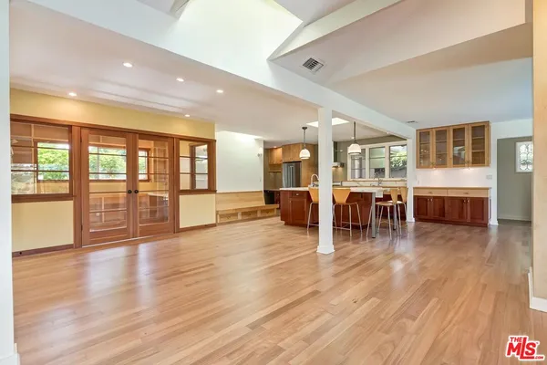 $12,500 | 2670 Carmar Drive, Los Angeles, CA 90046