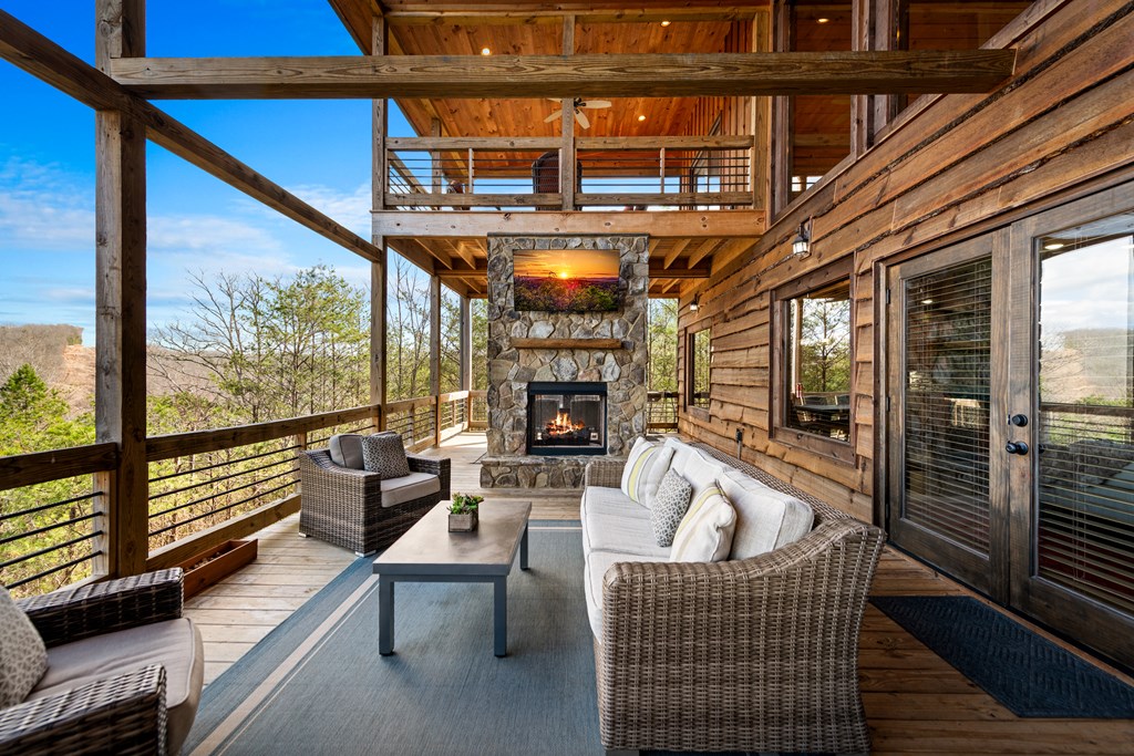 406 Hope Drive Blue Ridge, GA 30513 - Photo 22 of 73