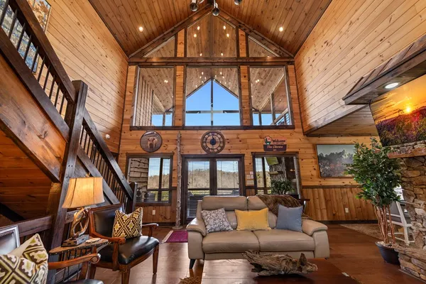 $1,395,000 | 406 Hope Drive, Blue Ridge, GA 30513
