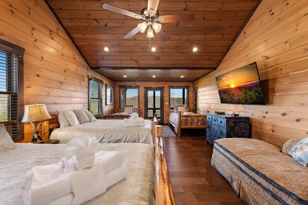 $1,395,000 | 406 Hope Drive, Blue Ridge, GA 30513