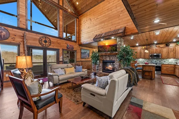 $1,395,000 | 406 Hope Drive, Blue Ridge, GA 30513