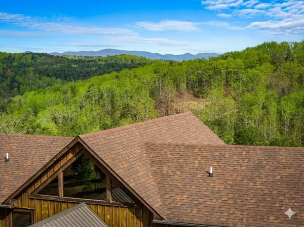$1,395,000 | 406 Hope Drive, Blue Ridge, GA 30513