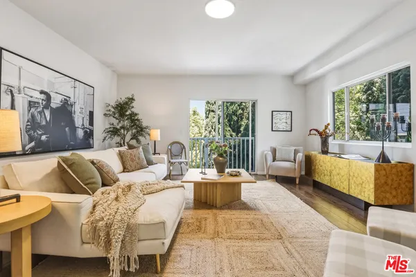 $1,899,000 | 2525 Ivanhoe Drive, Los Angeles, CA 90039