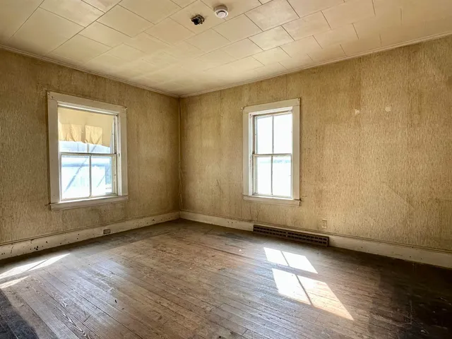 $165,000 | 29 Hopkins Street, Rutland, VT 05701