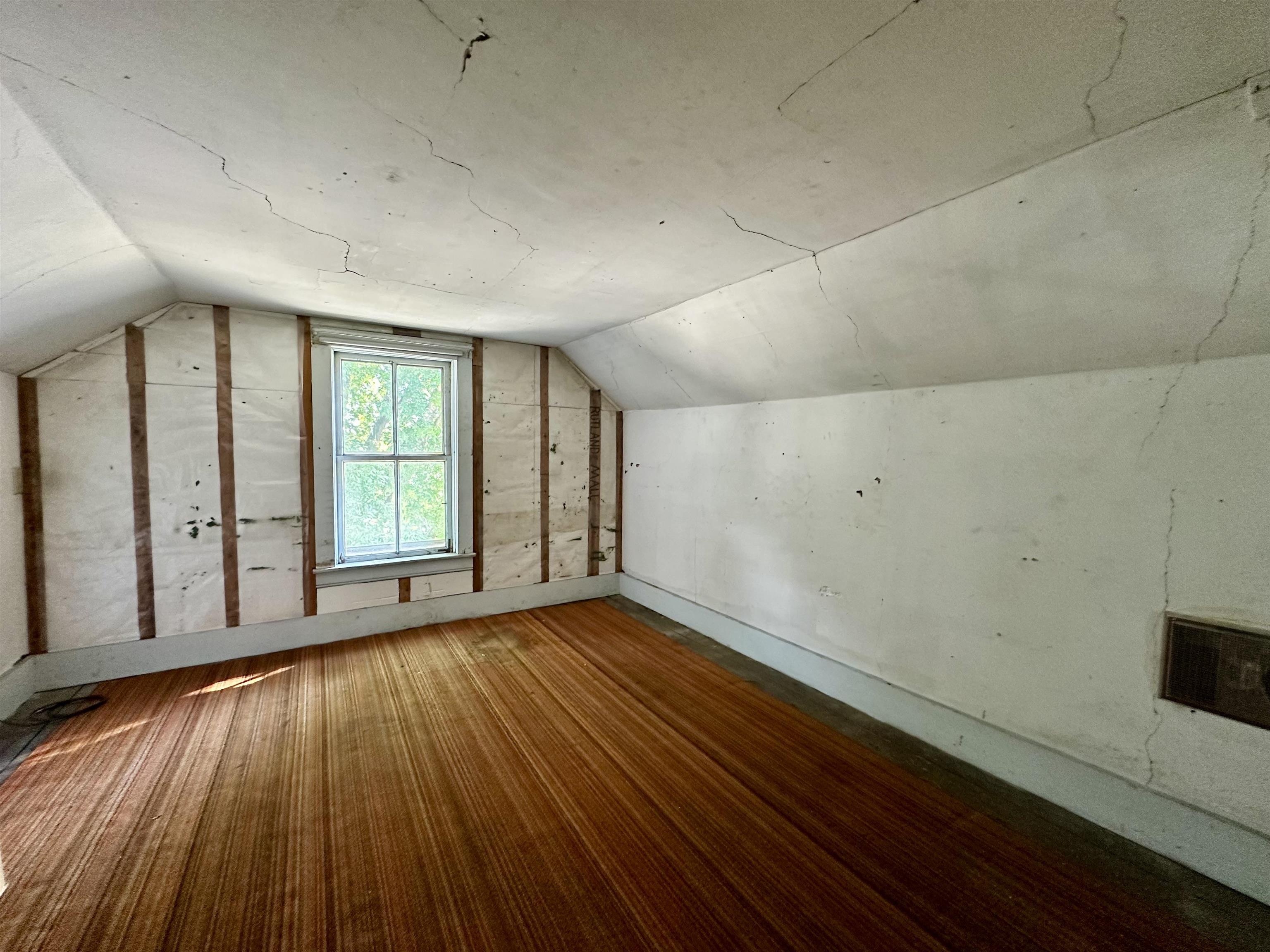 29 Hopkins Street Rutland, VT 05701 - Photo 16 of 18