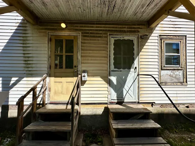 $165,000 | 29 Hopkins Street, Rutland, VT 05701