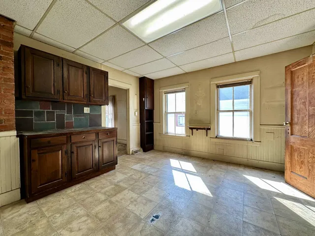 $165,000 | 29 Hopkins Street, Rutland, VT 05701