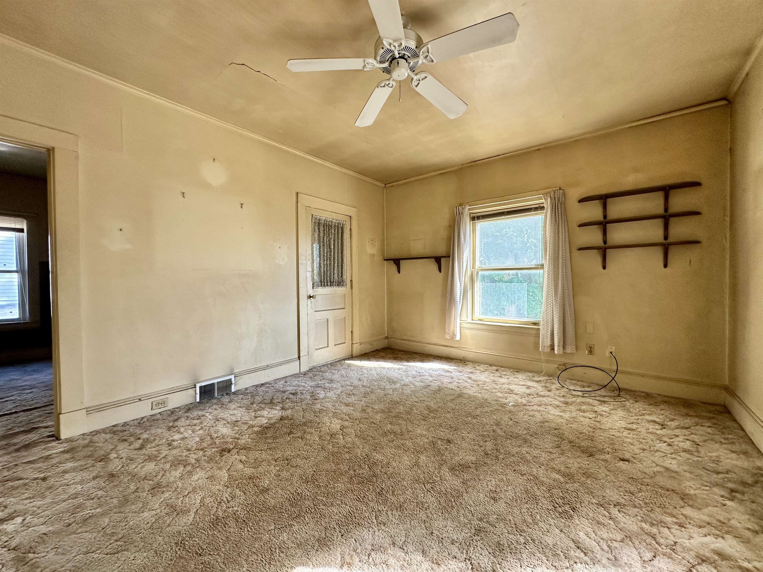 29 Hopkins Street Rutland, VT 05701 - Photo 7 of 18