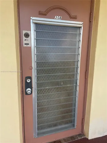 $1,450 | 8460 Sunrise Lakes Boulevard, Unit 308, Sunrise, FL 33322