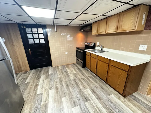 $1,575 | 2738 West Winnemac Avenue, Unit GDN, Chicago, IL 60625