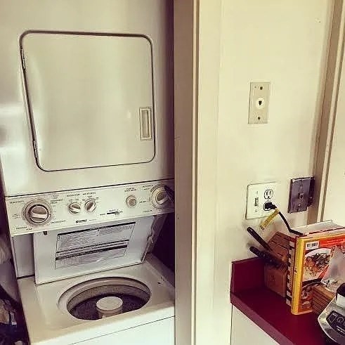 231 Shawmut Avenue, Unit 1 Boston, MA 02118 - Photo 15 of 20 a utility room with dryer and washer