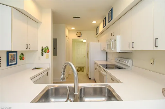 $350,000 | 317 Sunrise Cay, Unit 103, Naples, FL 34114