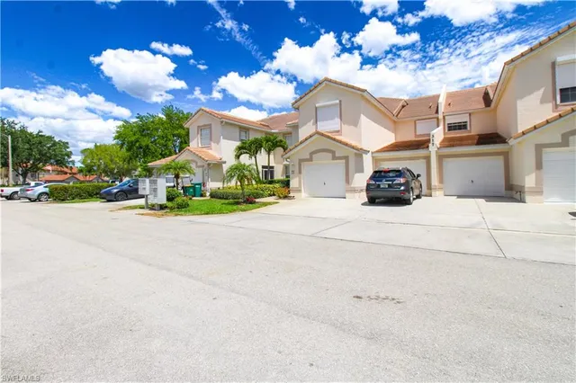 $350,000 | 317 Sunrise Cay, Unit 103, Naples, FL 34114