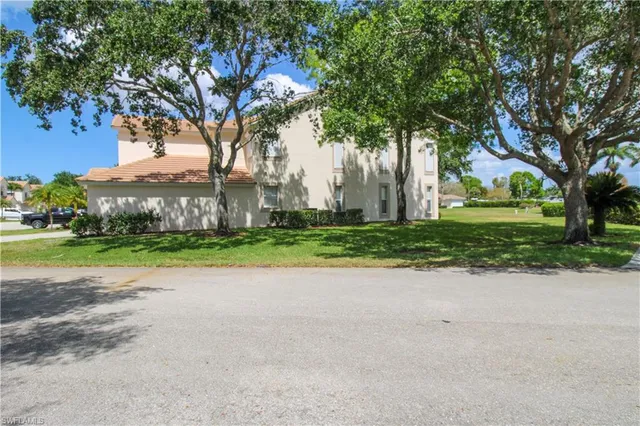 $350,000 | 317 Sunrise Cay, Unit 103, Naples, FL 34114