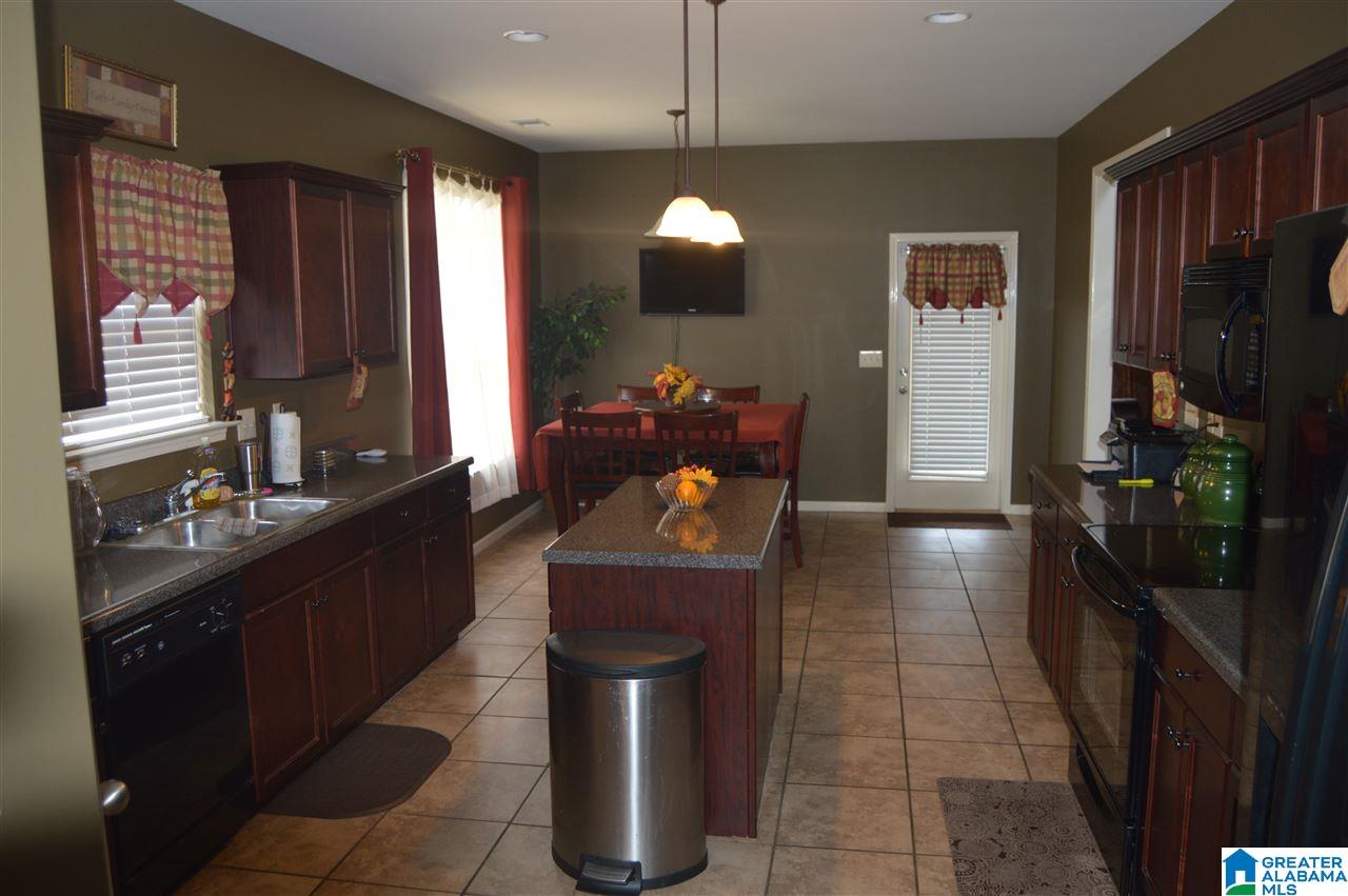 1041 Riviera Drive Calera, AL 35040 - Photo 8 of 25