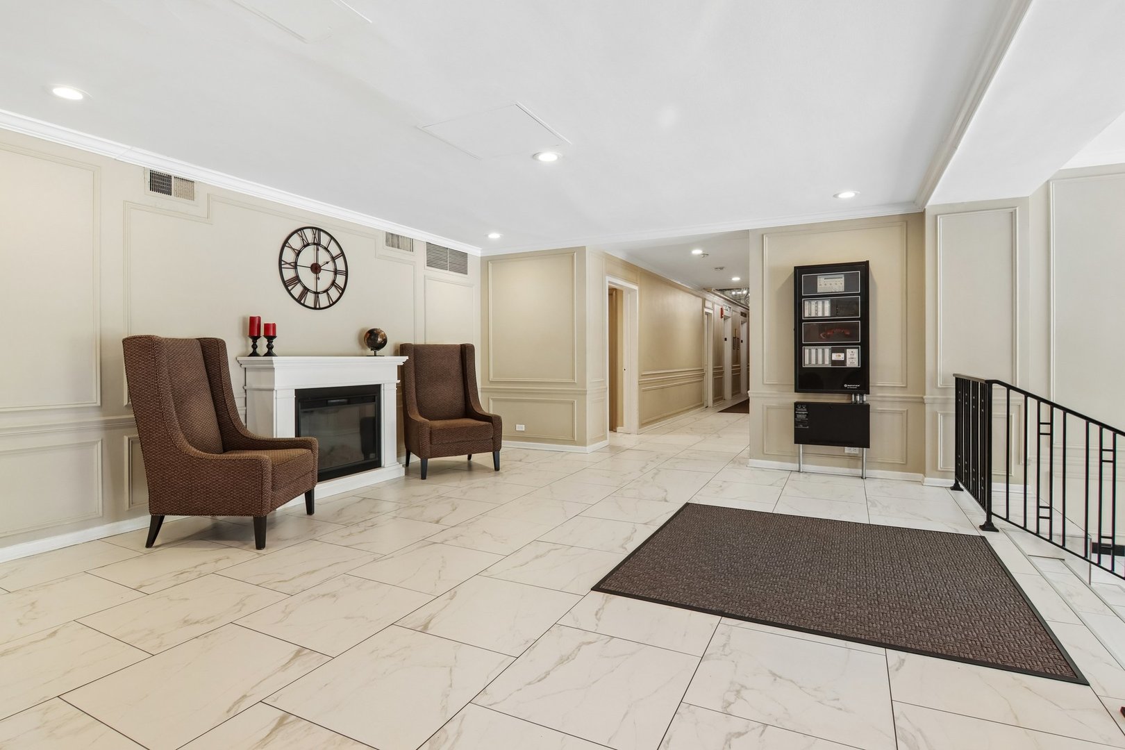 2909 North Sheridan Road, Unit 1201 Chicago, IL 60657 - Photo 25 of 32
