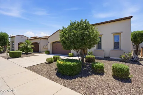 $465,000 | 557 East Laddoos Avenue, San Tan Valley, AZ 85140