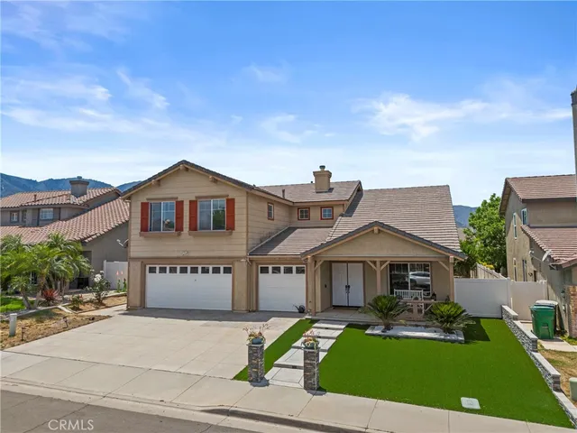 $754,900 | 27051 Featherhill Drive, Corona, CA 92883