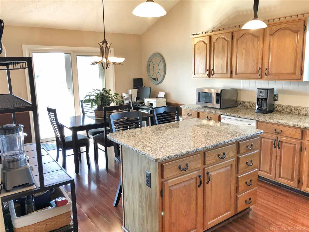 31954 Bridge Road Harrison Township, MI 48045 - Photo 24 of 38