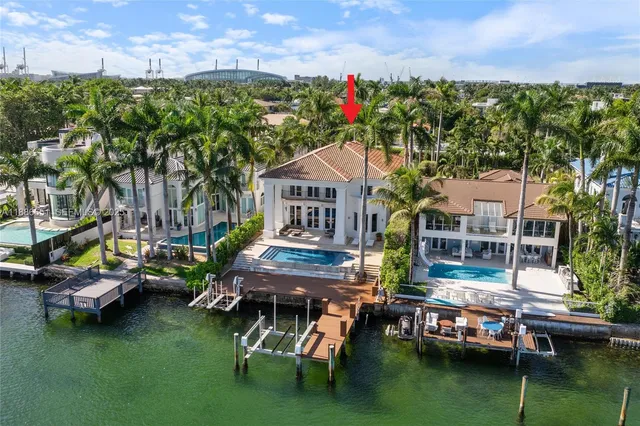 $39,500 | 305 North Hibiscus Drive, Miami Beach, FL 33139