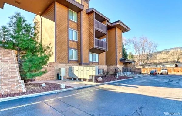 $1,795 | 935 Saturn Drive, Unit 207, Colorado Springs, CO 80905
