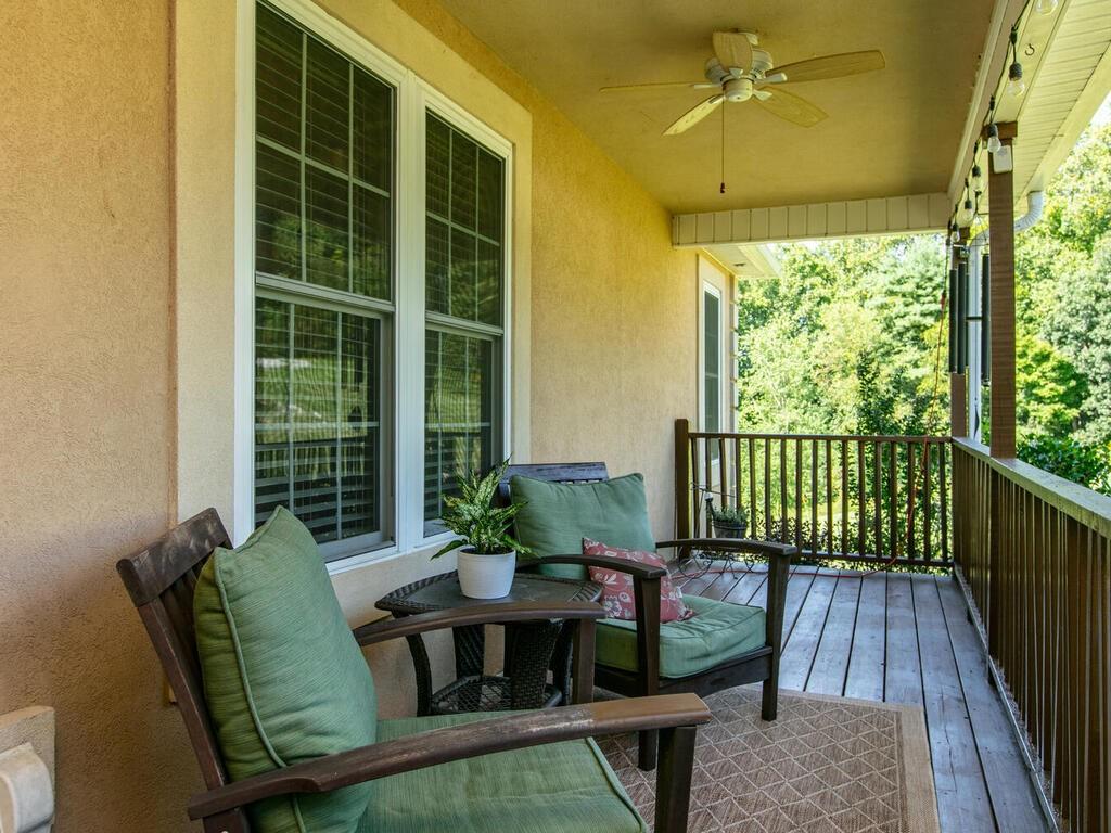 195 Hawke Crest Road Hendersonville, NC 28792 - Photo 5 of 29 Gallery Image 5