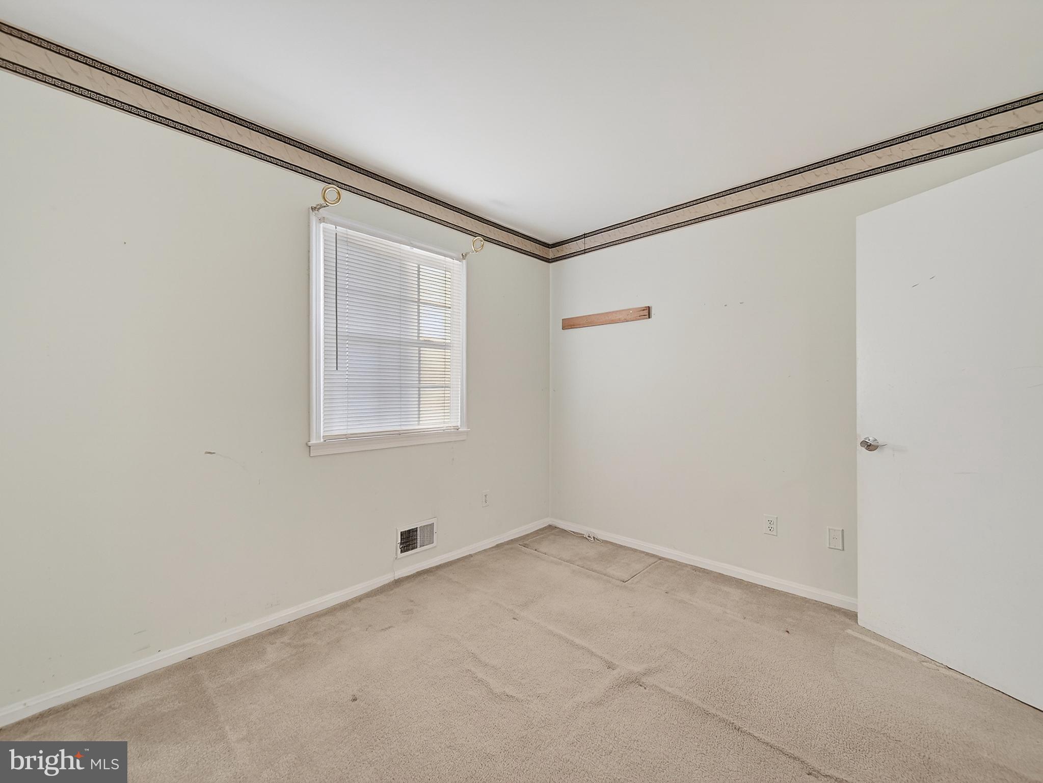 9315 Lees Ridge Road Warrenton, VA 20186 - Photo 31 of 51 a view of an empty room