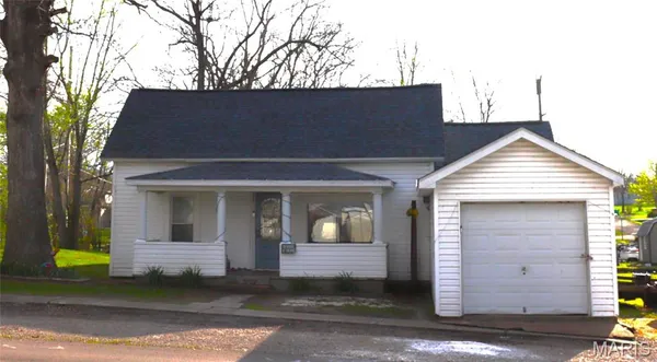 $94,900 | 1017 Pine Street, Bismarck, MO 63624