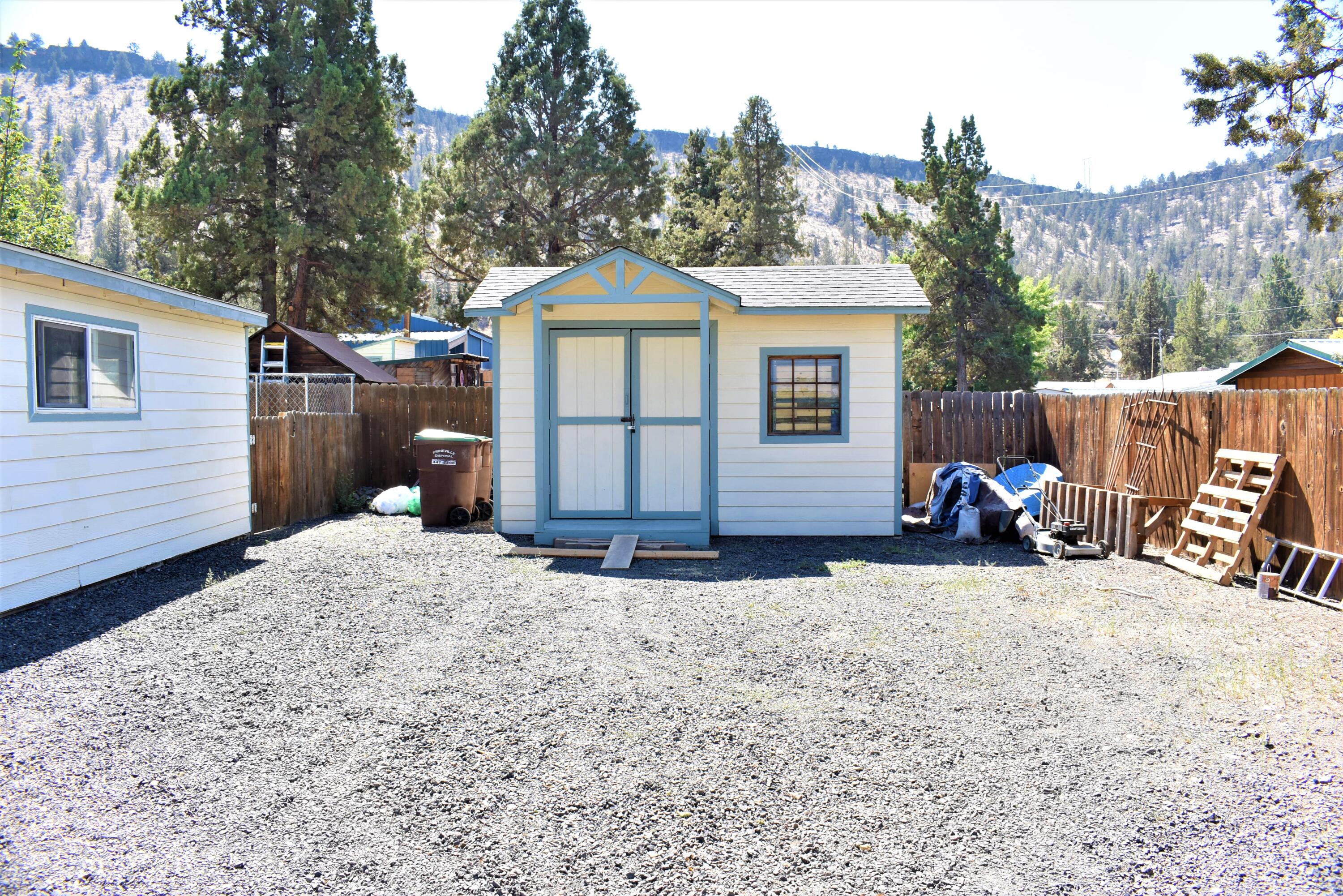 1170 Southwest Crestview Road Prineville, OR 97754 - Photo 3 of 42 DSC_0012 (2)