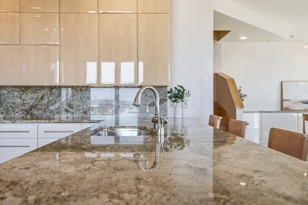 $1,175,000 | 360 West Washington Avenue, Unit 1413, Madison, WI 53703