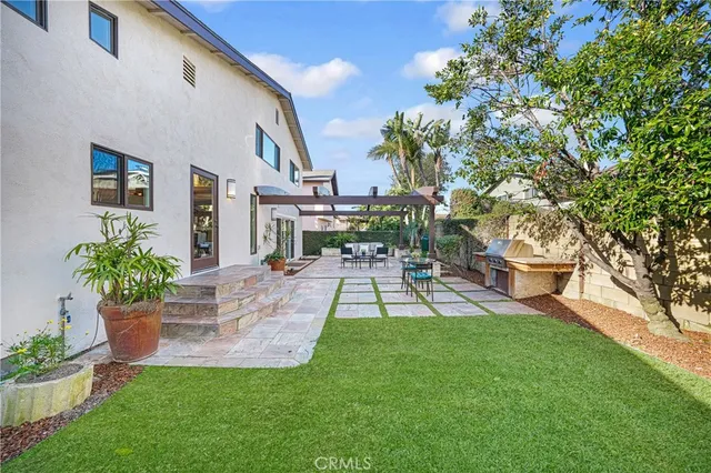 $1,825,000 | 6781 Defiance Drive, Huntington Beach, CA 92647
