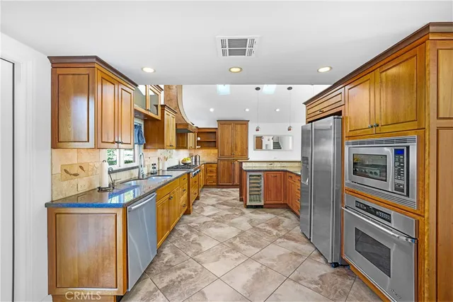 $1,825,000 | 6781 Defiance Drive, Huntington Beach, CA 92647