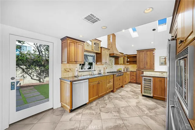 $1,825,000 | 6781 Defiance Drive, Huntington Beach, CA 92647