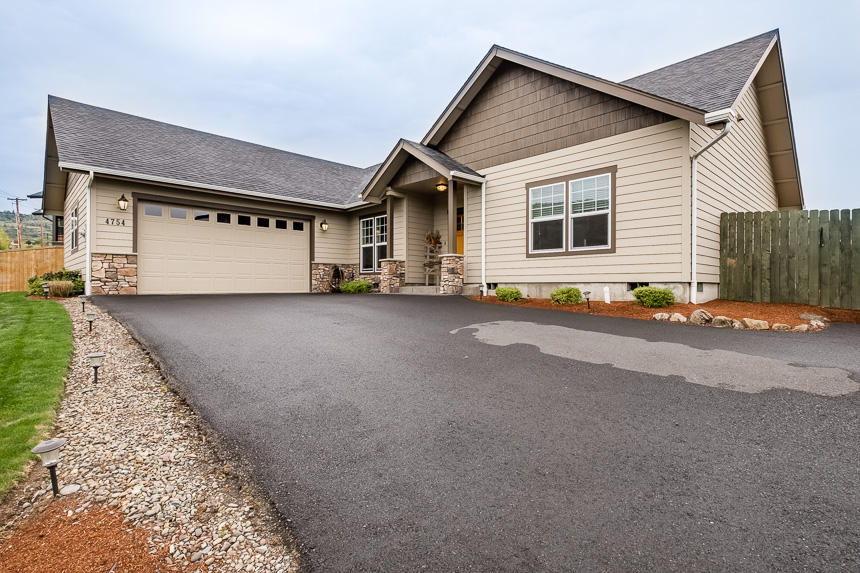 4754 Hillcrest Road Medford, OR 97504 - Photo 35 of 35 4754 Hillcrest-1