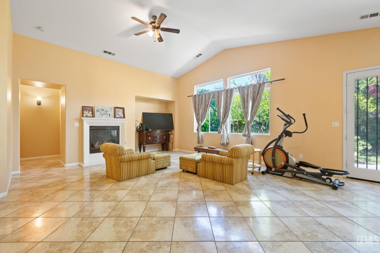 Undisclosed Address Bakersfield, CA 93311 - Photo 25 of 50