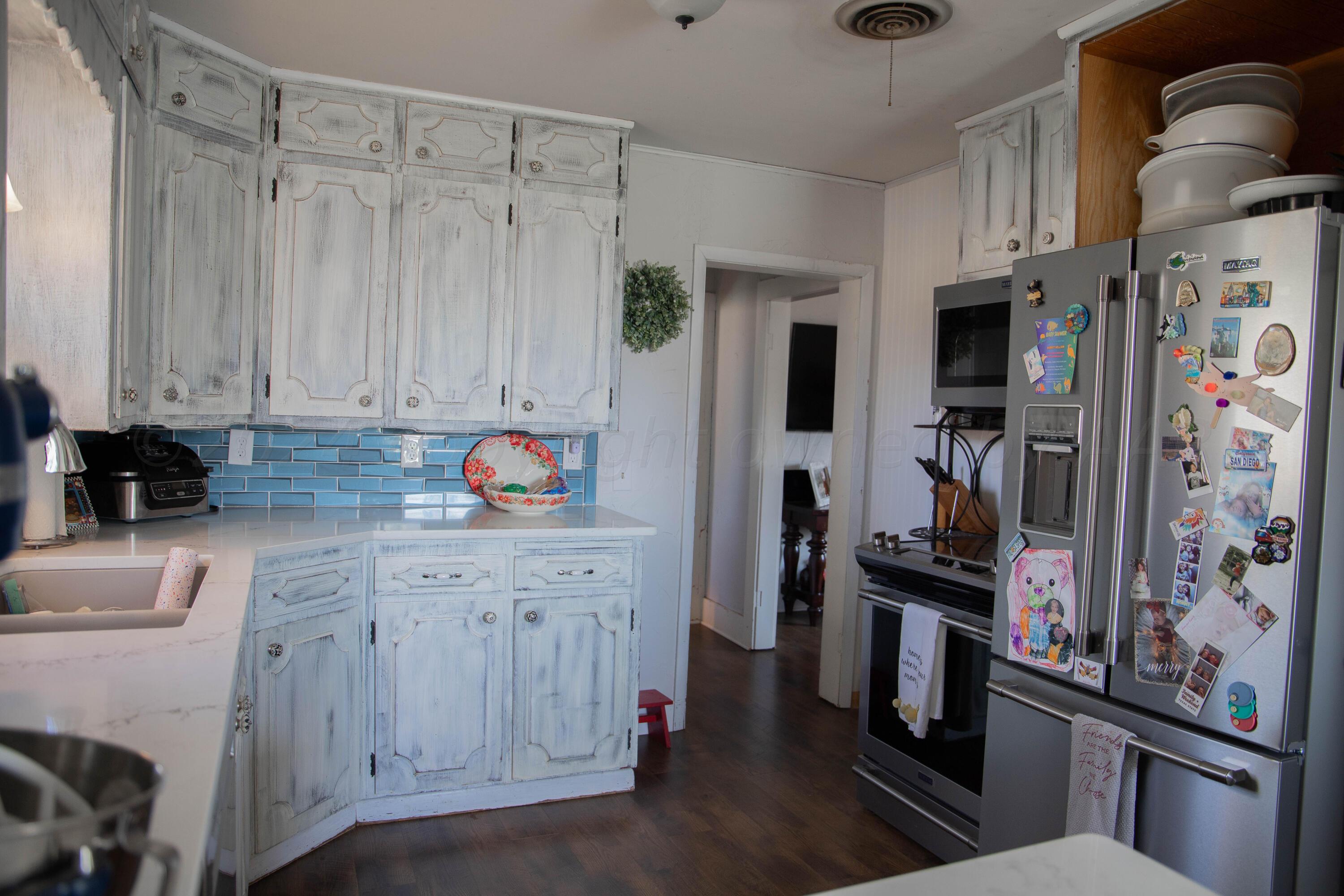 1105 Main Street Panhandle, TX 79068 - Photo 12 of 38 Kitchen