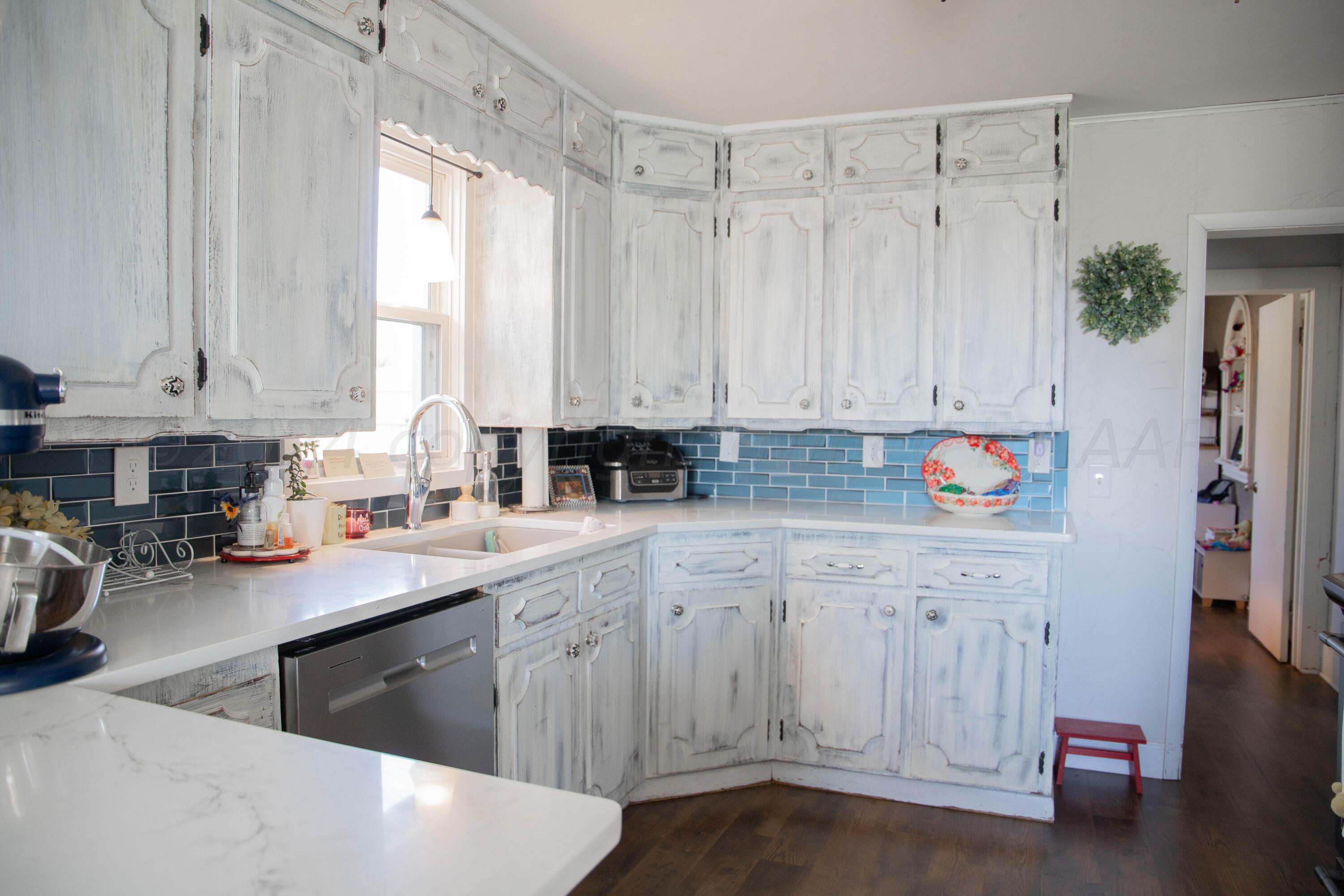 1105 Main Street Panhandle, TX 79068 - Photo 13 of 38 Kitchen