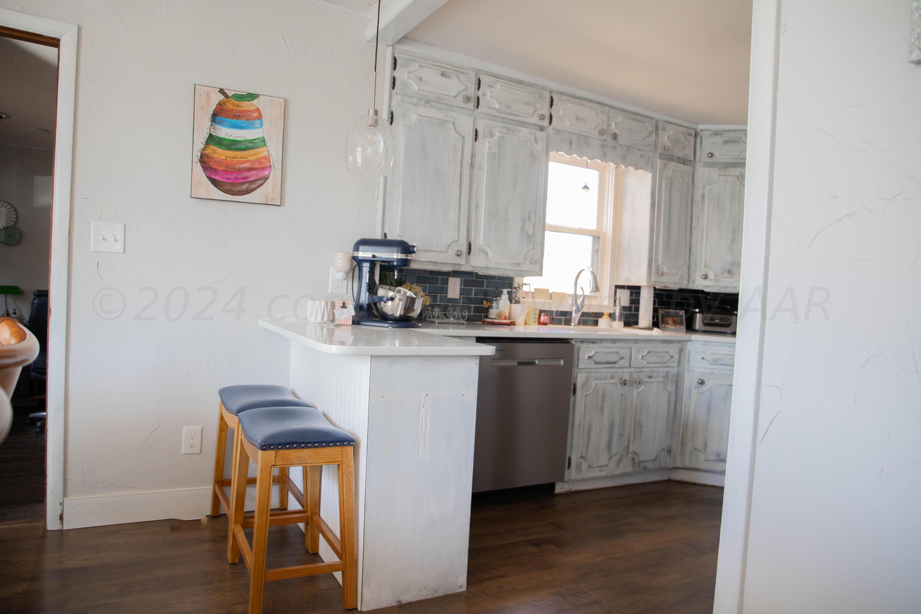 1105 Main Street Panhandle, TX 79068 - Photo 14 of 38 Kitchen