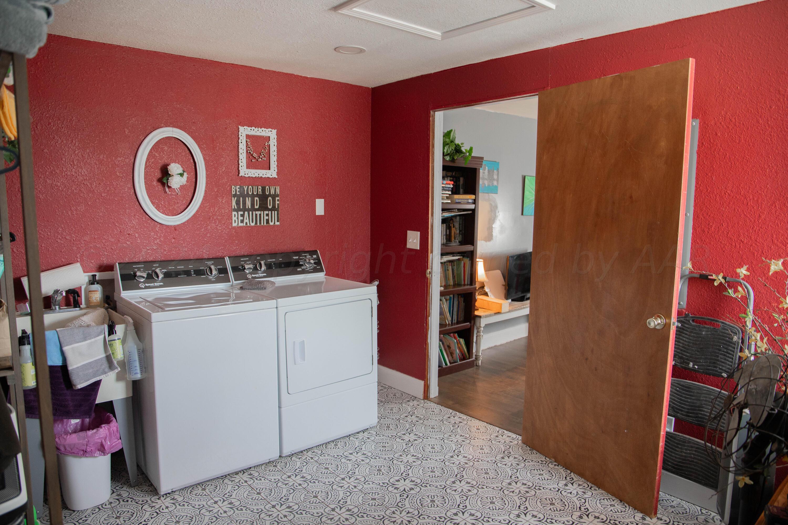 1105 Main Street Panhandle, TX 79068 - Photo 33 of 38 Utility