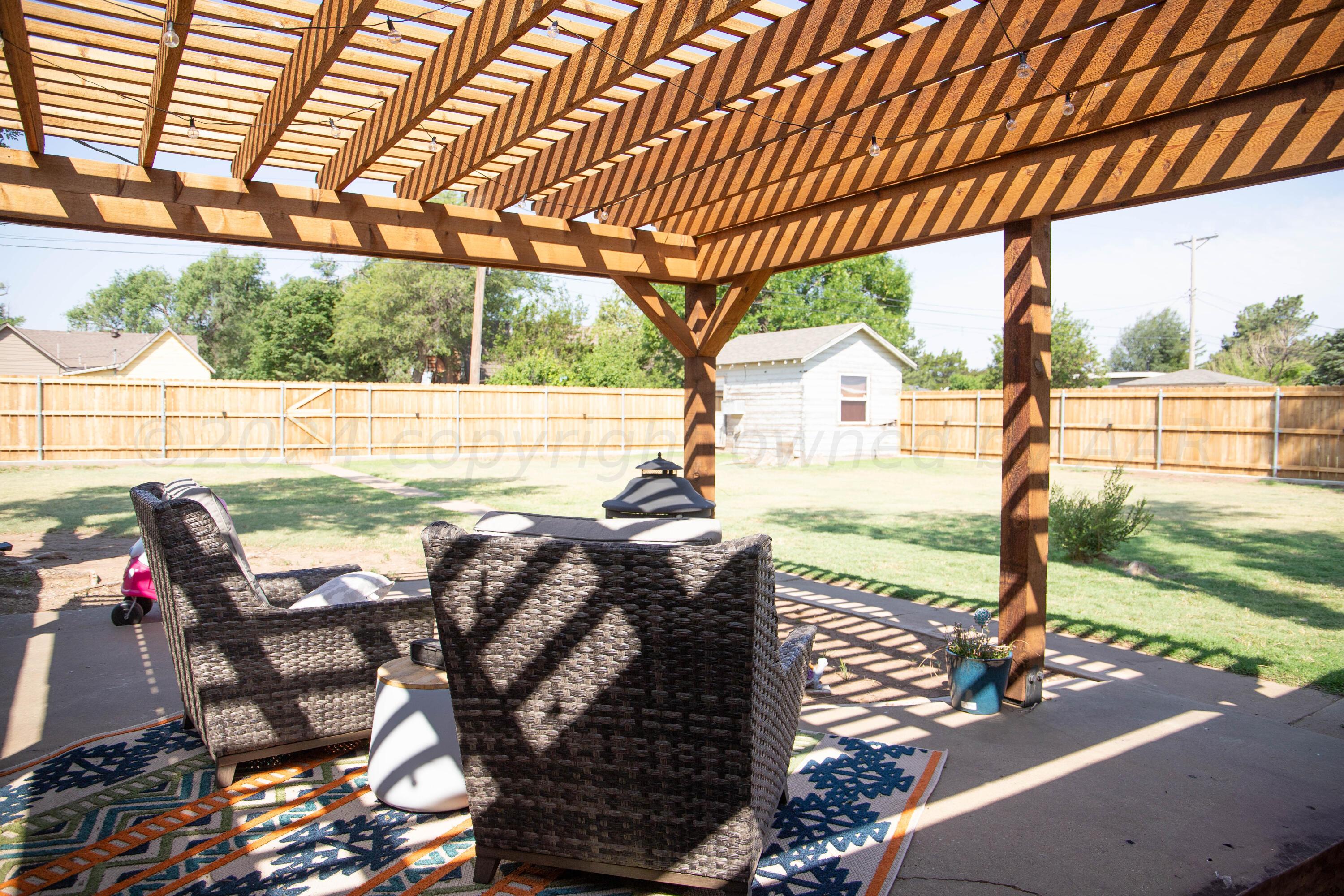 1105 Main Street Panhandle, TX 79068 - Photo 34 of 38 Back porch