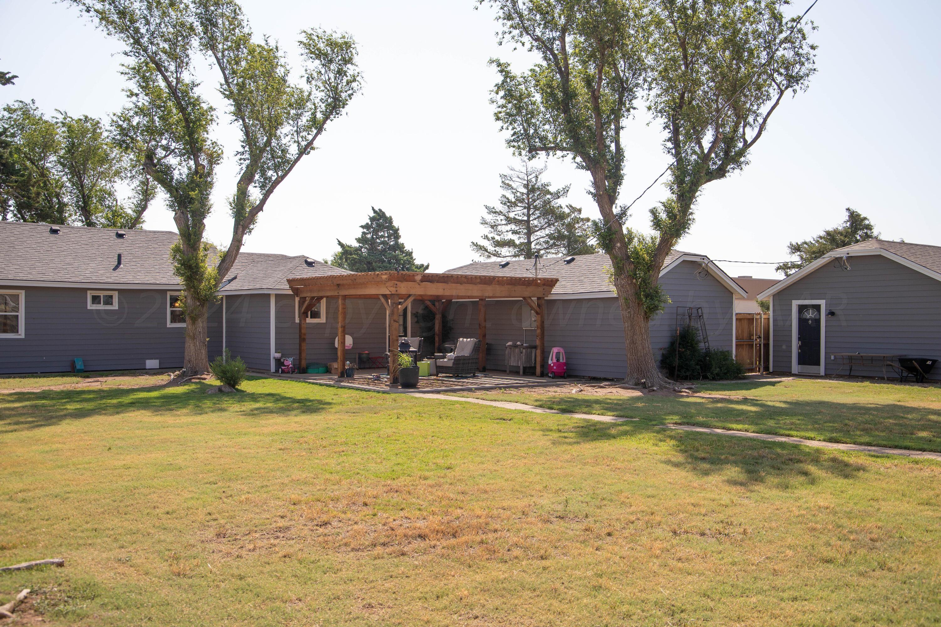 1105 Main Street Panhandle, TX 79068 - Photo 35 of 38 Backyard